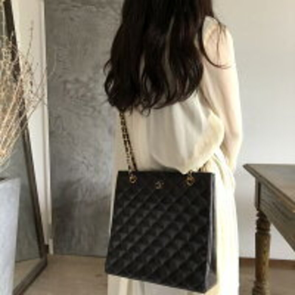 Chanel Shoulder Tote Lambskin Matelasse Bag Coco Black Chain Mark Gold